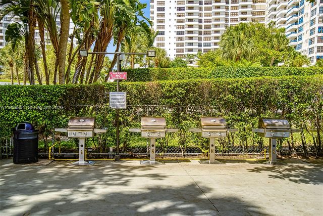 600 Three Islands Blvd 604, Hallandale Beach, FL 33009