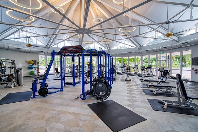 600 Three Islands Blvd 604, Hallandale Beach, FL 33009