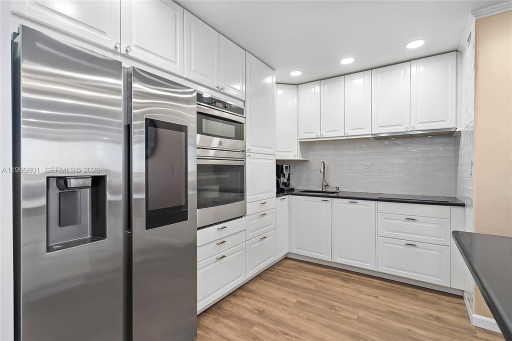 600 Three Islands Blvd 604, Hallandale Beach, FL 33009