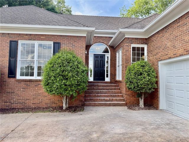 3607 Hampstead Lane NE, Roswell, GA 30075
