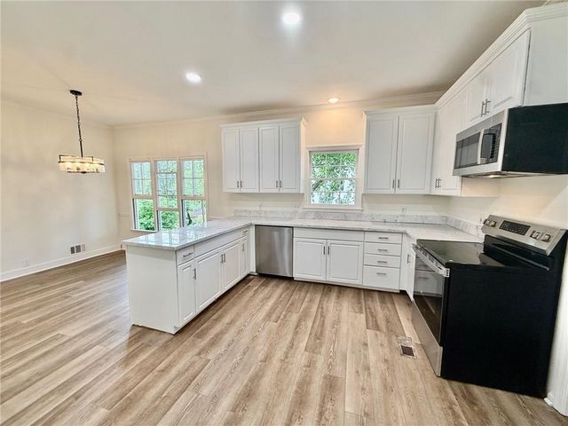 3607 Hampstead Lane NE, Roswell, GA 30075