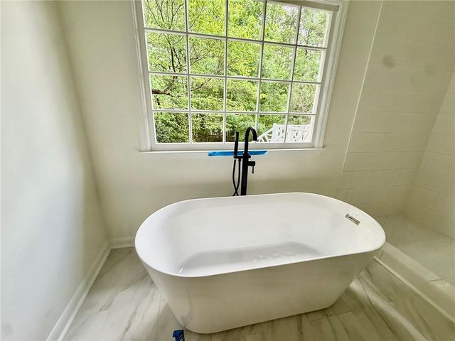 3607 Hampstead Lane NE, Roswell, GA 30075