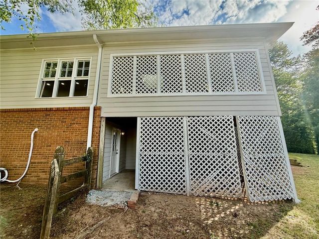 3607 Hampstead Lane NE, Roswell, GA 30075