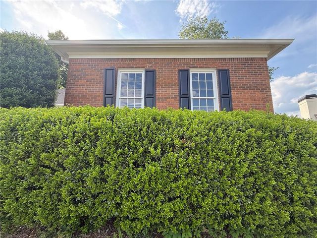 3607 Hampstead Lane NE, Roswell, GA 30075