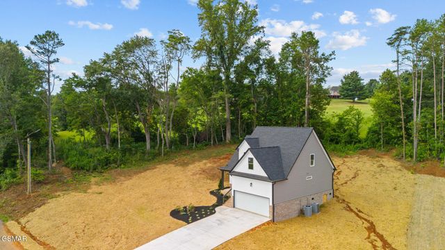 340 Battlefield Drive, Dandridge, TN 37725