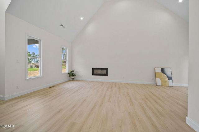 340 Battlefield Drive, Dandridge, TN 37725