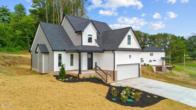340 Battlefield Drive, Dandridge, TN 37725