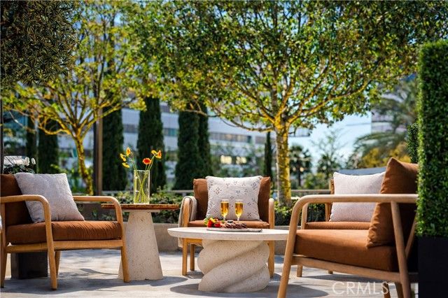 9 MacArthur Place 801, Santa Ana, CA 92707