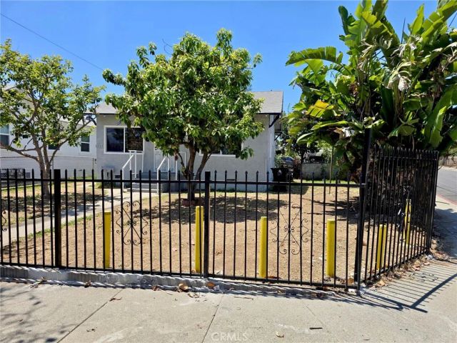 1119 Calzona, Los Angeles, CA 90023
