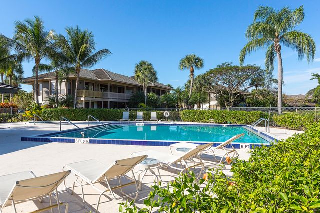 11818 Pebblewood Drive 101, Wellington, FL 33414
