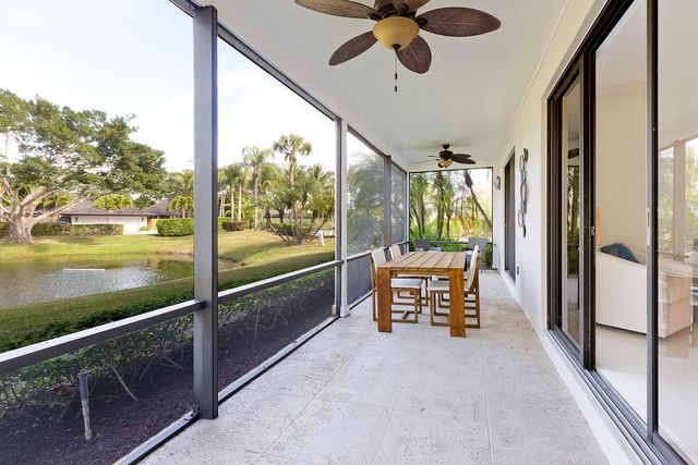 11818 Pebblewood Drive 101, Wellington, FL 33414