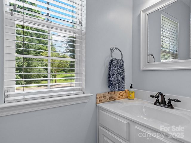 18001 Bluff Inlet Road, Cornelius, NC 28031