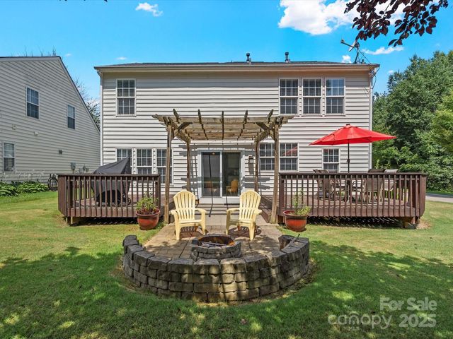 18001 Bluff Inlet Road, Cornelius, NC 28031