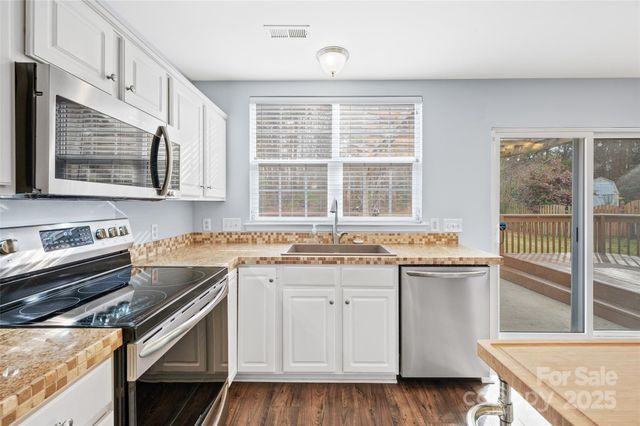 18001 Bluff Inlet Road, Cornelius, NC 28031