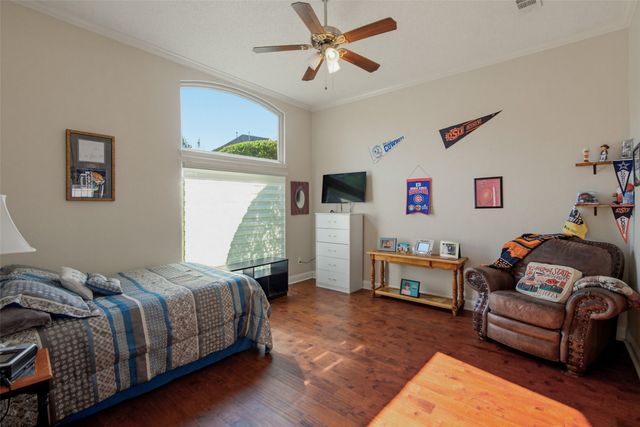 5013 Ridgecrest Drive, The Colony, TX 75056
