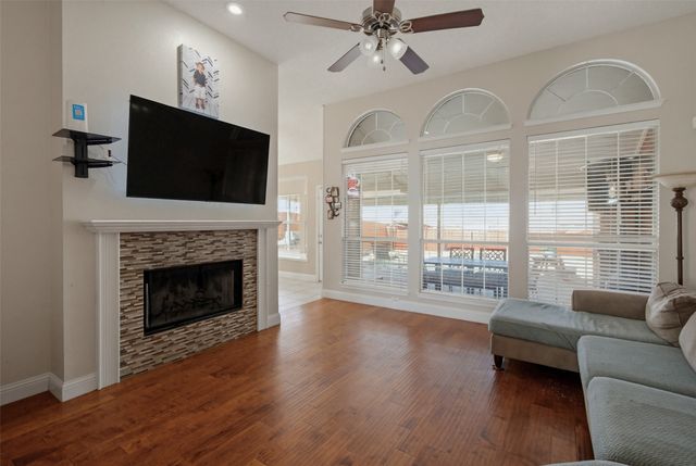 5013 Ridgecrest Drive, The Colony, TX 75056