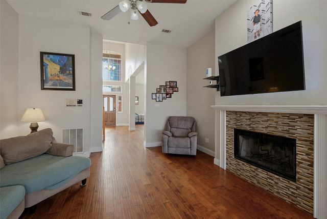 5013 Ridgecrest Drive, The Colony, TX 75056