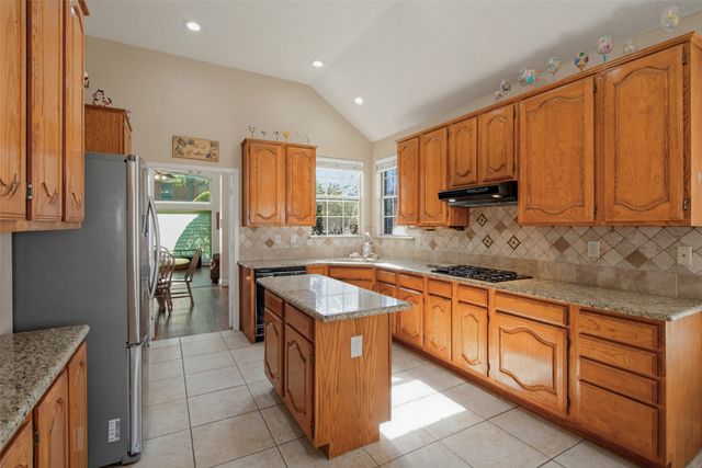 5013 Ridgecrest Drive, The Colony, TX 75056