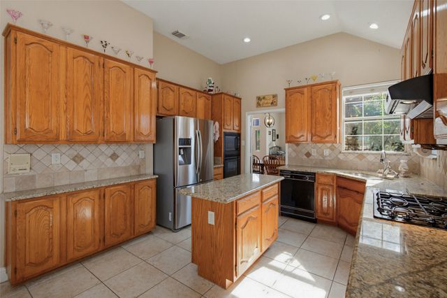 5013 Ridgecrest Drive, The Colony, TX 75056