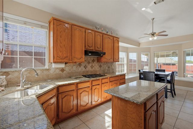 5013 Ridgecrest Drive, The Colony, TX 75056