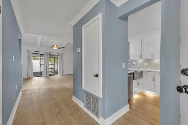 5070 ERNST COURT 27, Orlando, FL 32819