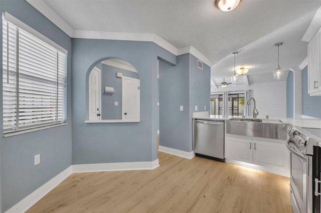 5070 ERNST COURT 27, Orlando, FL 32819