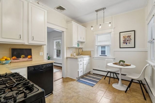 10 Sunnyside Pl, Verona Twp., NJ 07044