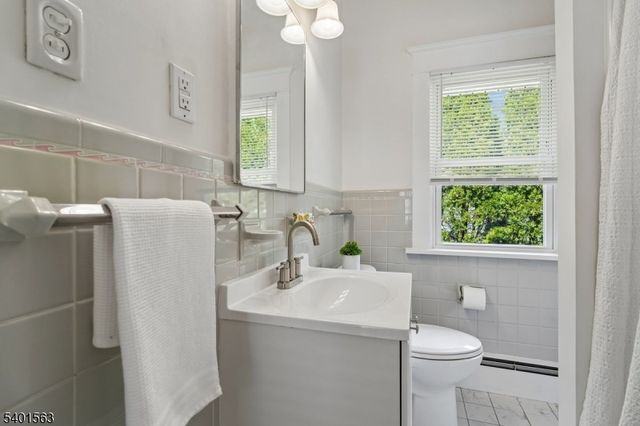 10 Sunnyside Pl, Verona Twp., NJ 07044