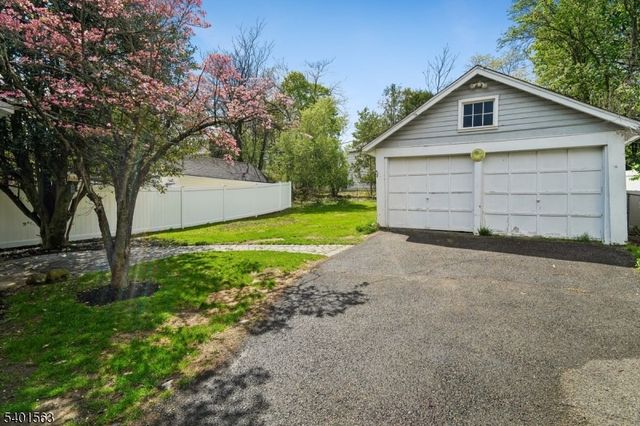 10 Sunnyside Pl, Verona Twp., NJ 07044