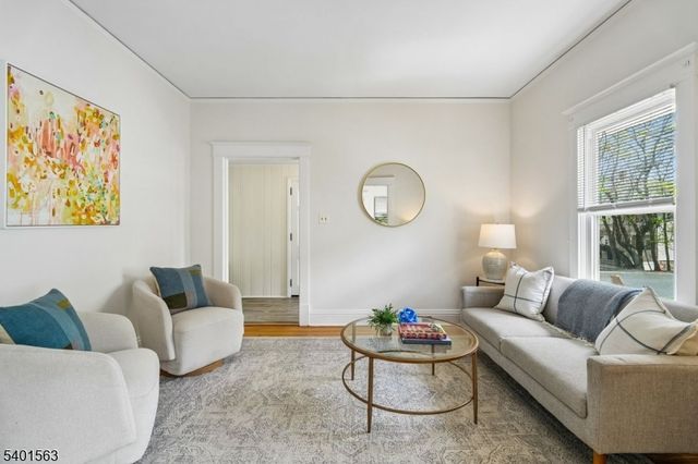 10 Sunnyside Pl, Verona Twp., NJ 07044