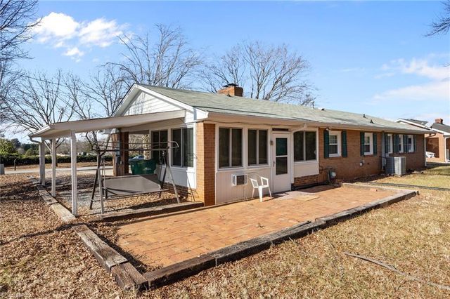 3805 Littlebrook Drive, Clemmons, NC 27012