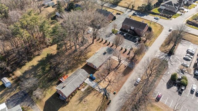 3805 Littlebrook Drive, Clemmons, NC 27012