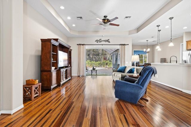 14757 2ND AVENUE CIRCLE NE, Bradenton, FL 34212