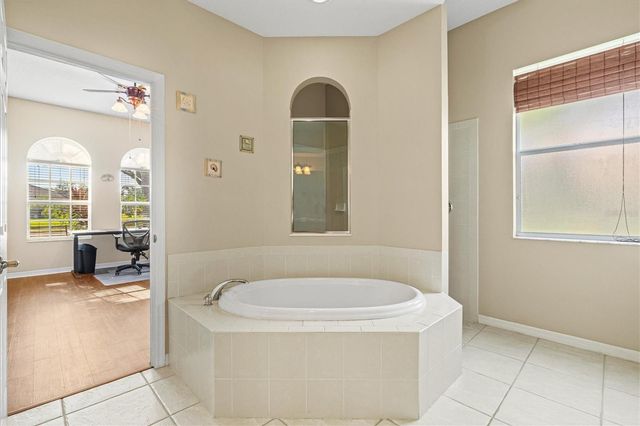 14757 2ND AVENUE CIRCLE NE, Bradenton, FL 34212