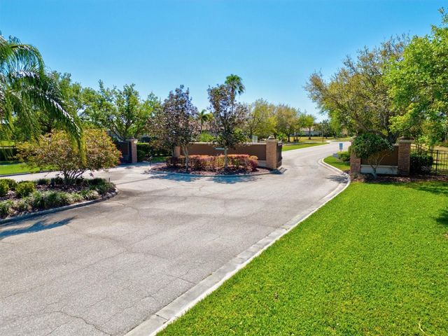 14757 2ND AVENUE CIRCLE NE, Bradenton, FL 34212