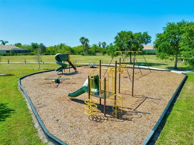 14757 2ND AVENUE CIRCLE NE, Bradenton, FL 34212