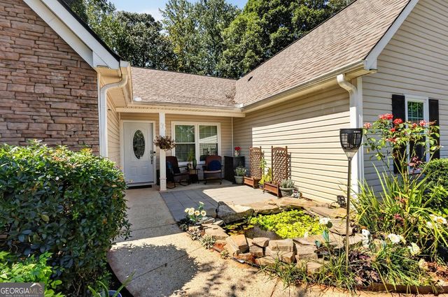 4692 Devencrest Lane, Buford, GA 30519