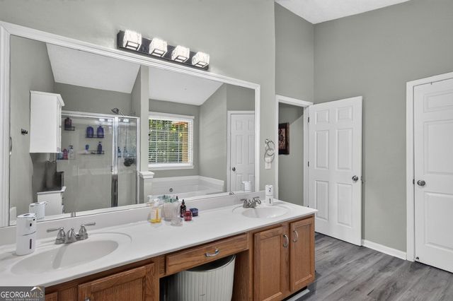 4692 Devencrest Lane, Buford, GA 30519