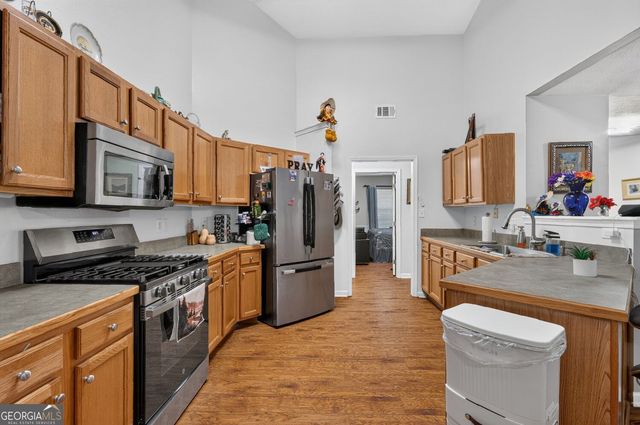 4692 Devencrest Lane, Buford, GA 30519