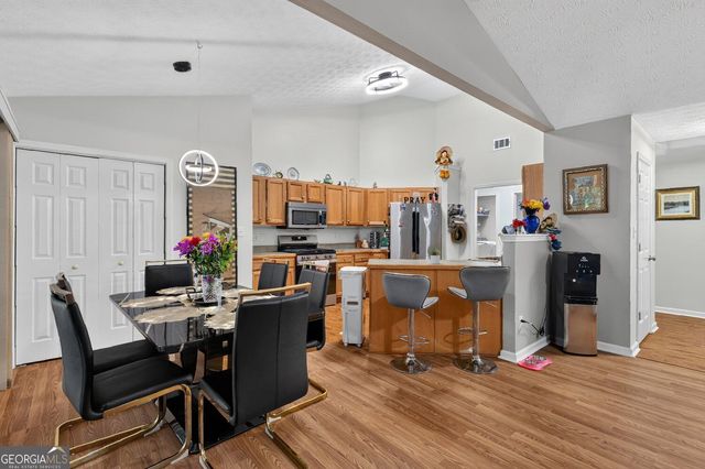 4692 Devencrest Lane, Buford, GA 30519