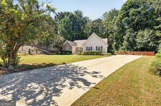 4692 Devencrest Lane, Buford, GA 30519