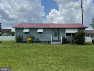 110 DELAWARE AVE, Millsboro, DE 19966