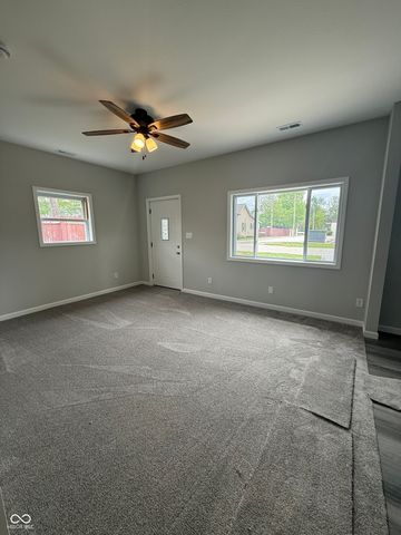 106 W Chestnut Street, Fairland, IN 46126