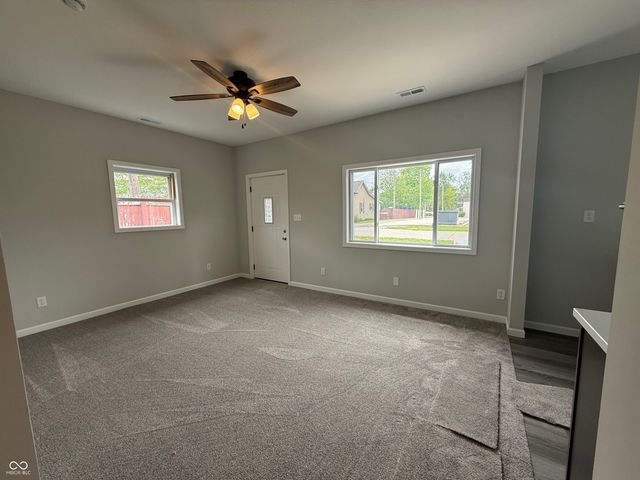 106 W Chestnut Street, Fairland, IN 46126