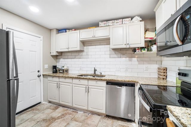 6608 Rosecran Drive, Charlotte, NC 28215