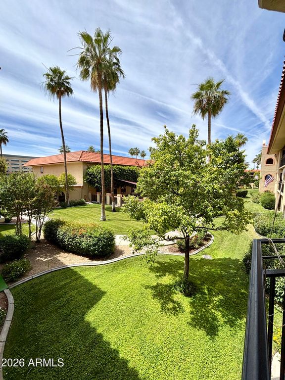 10330 W THUNDERBIRD Boulevard C203, Sun City, AZ 85351 — photo 3