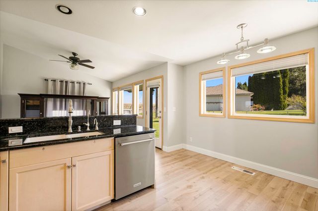 11021 View Lane, Pasco, WA 99301