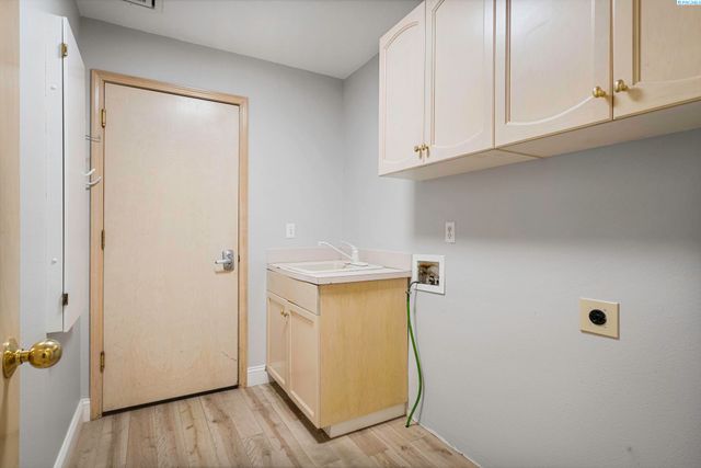 11021 View Lane, Pasco, WA 99301