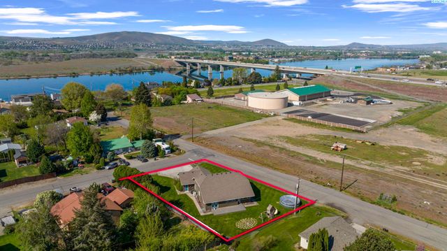11021 View Lane, Pasco, WA 99301