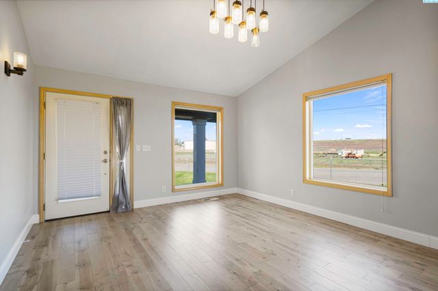 11021 View Lane, Pasco, WA 99301